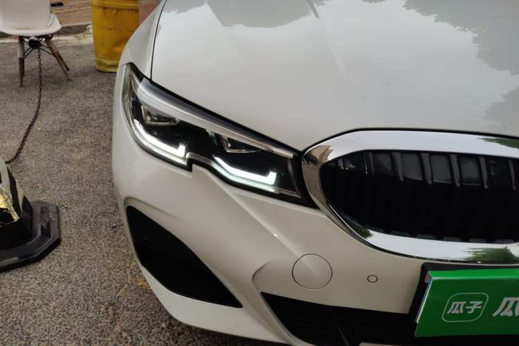 Used BMW 3 Series 2020 Restyled 325Li M Sport Package Right Front Headlight