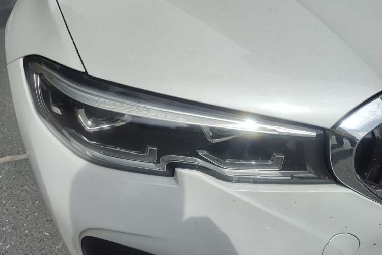 Used BMW 3 Series 2020 325Li M Sport Package Right Front Headlight