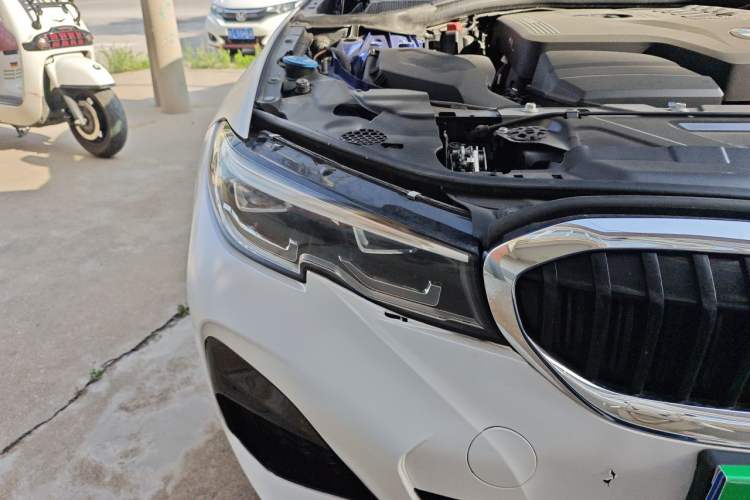 Used BMW 3 Series 2020 325Li M Sport Package Right Front Headlight
