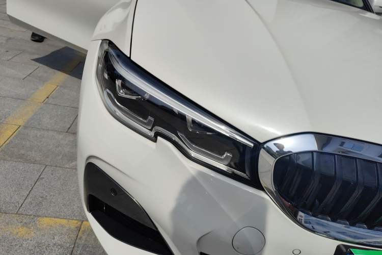 Used BMW 3 Series 2020 Restyled 325Li M Sport Package Right Front Headlight