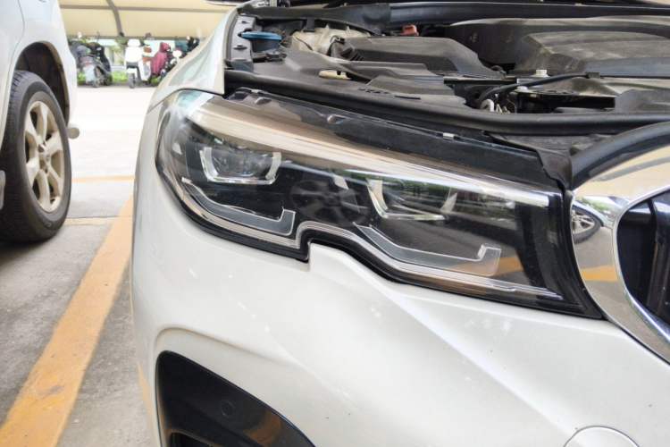 Used BMW 3 Series 2020 325i M Sport Package Right Front Headlight
