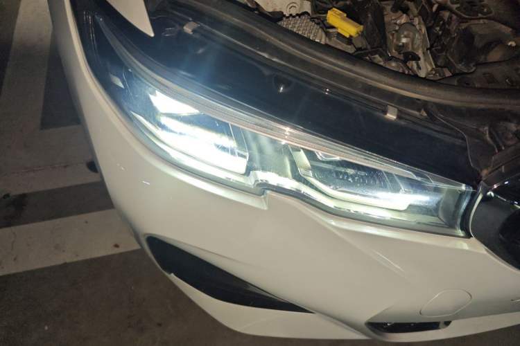 Used BMW 3 Series 2020 325Li M Sport Package Right Front Headlight