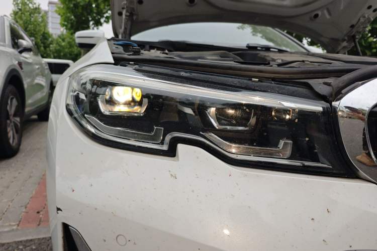 Used BMW 3 Series 2020 325Li First Edition Right Front Headlight