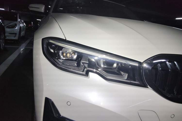 Used BMW 3 Series 2020 325Li First Edition Right Front Headlight