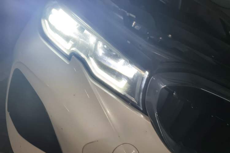 Used BMW 3 Series 2020 320Li M Sport Package Right Front Headlight