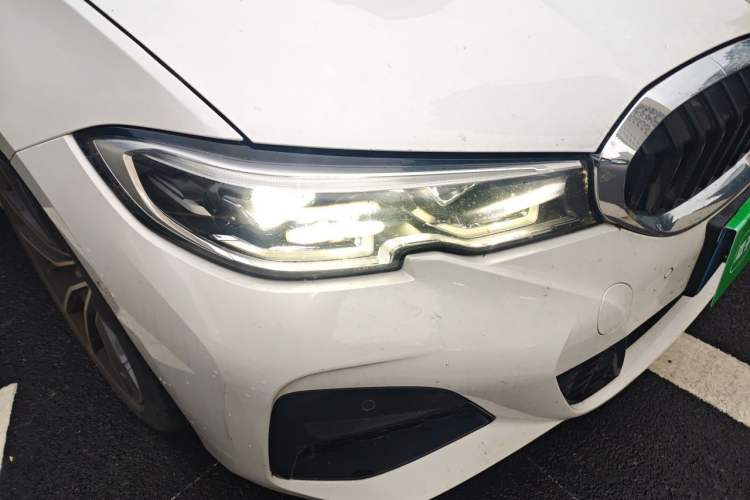 Used BMW 3 Series 2020 325i M Sport Package Right Front Headlight