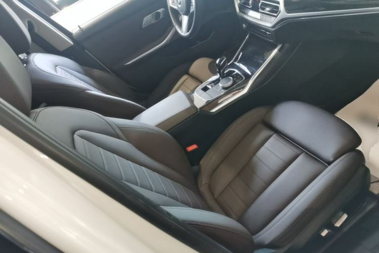 Used BMW 3 Series 2020 Restyled 325Li M Sport Package Right Front Seat