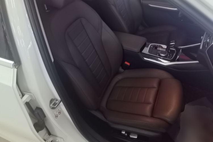 Used BMW 3 Series 2020 320Li M Sport Package Right Front Seat