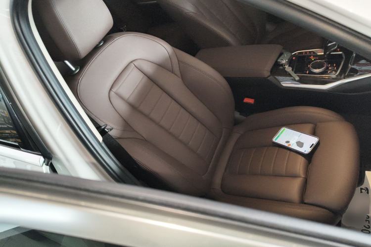 Used BMW 3 Series 2020 Restyled 325Li M Sport Package Right Front Seat