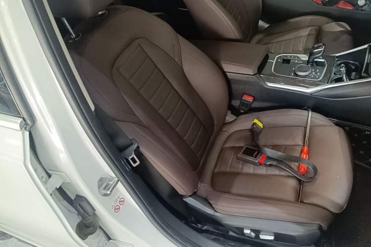 Used BMW 3 Series 2020 Restyled 325Li M Sport Package Right Front Seat