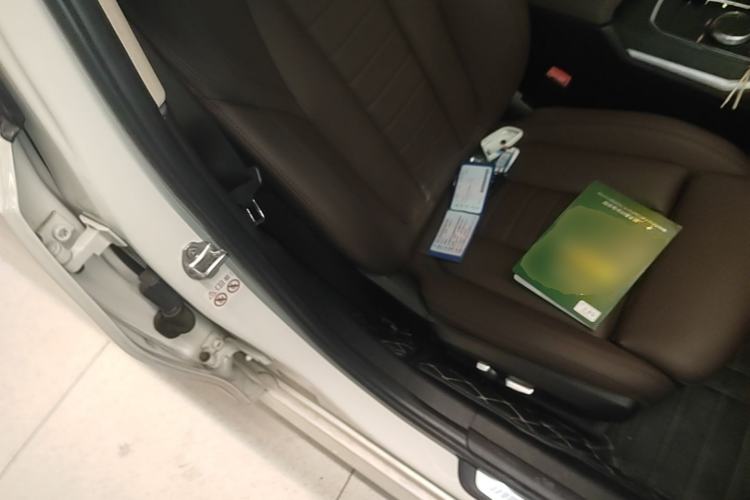 Used BMW 3 Series 2020 Facelifted 325i M Sport Package Right Front Seat