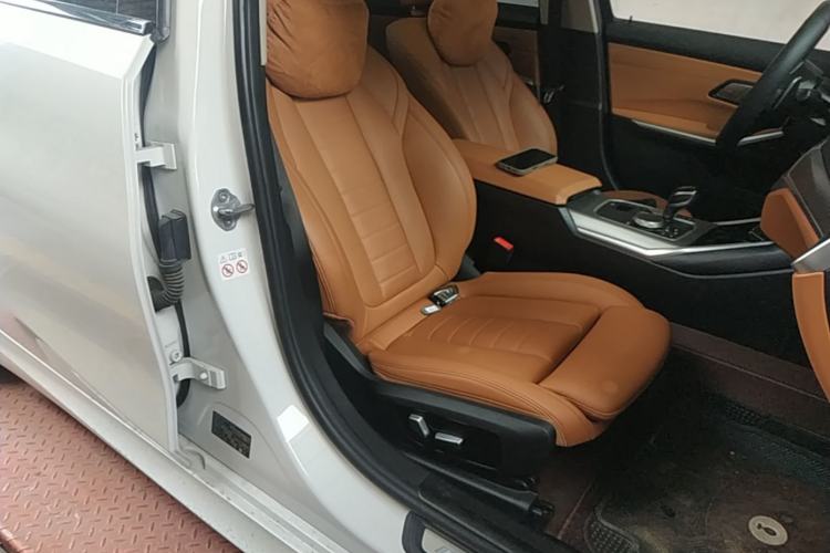 Used BMW 3 Series 2020 Facelifted 325Li M Sport Night Edition Package Right Front Seat