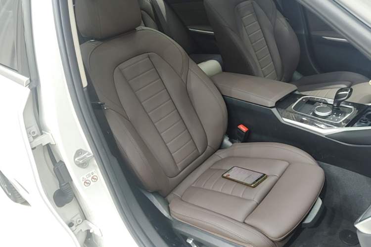 Used BMW 3 Series 2020 Restyled 325Li M Sport Package Right Front Seat