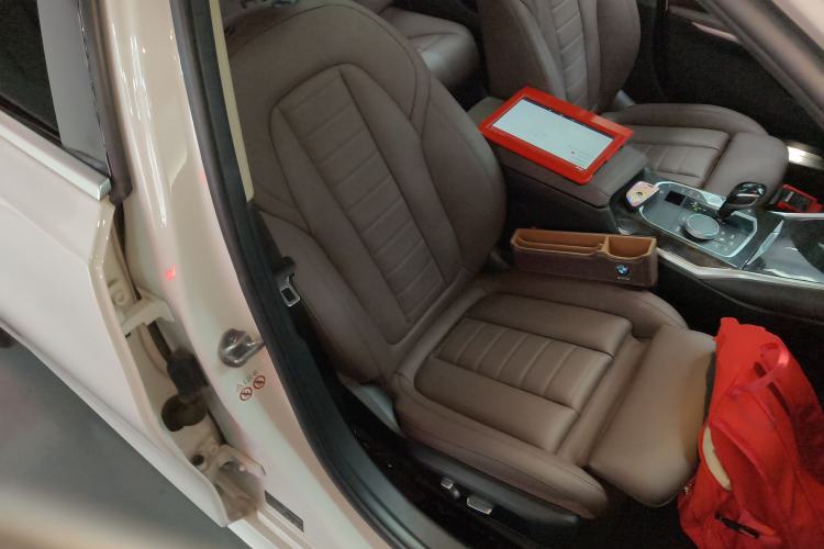 Used BMW 3 Series 2020 Restyled 325Li M Sport Package Right Front Seat