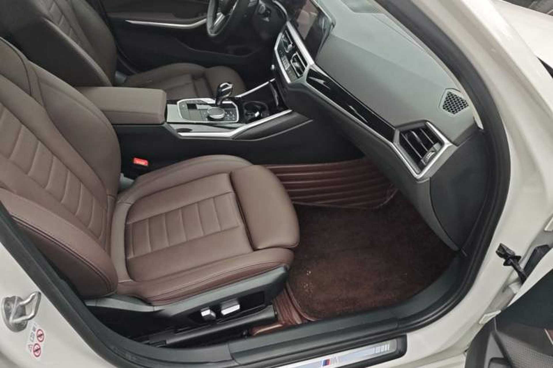 Used BMW 3 Series 2020 320Li M Sport Package Right Front Seat