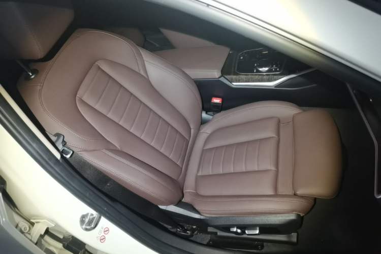 Used BMW 3 Series 2020 325Li M Sport Package Right Front Seat