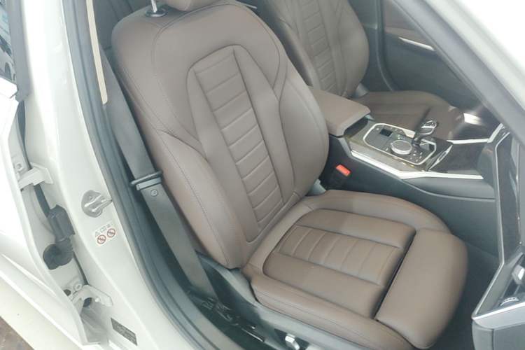 Used BMW 3 Series 2020 Restyled 325Li M Sport Package Right Front Seat
