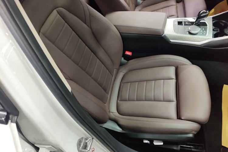 Used BMW 3 Series 2020 Facelifted 325Li M Sport Night Edition Package Right Front Seat