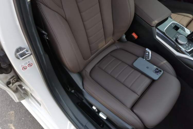 Used BMW 3 Series 2020 Restyled 325Li M Sport Package Right Front Seat