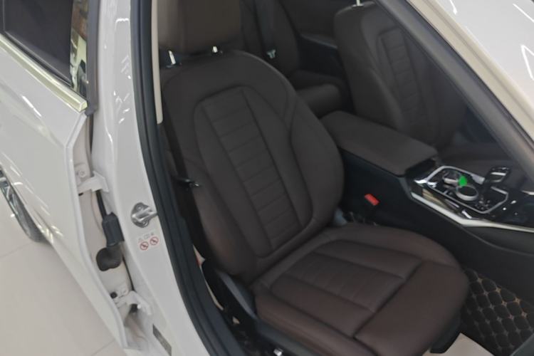 Used BMW 3 Series 2020 Restyled 325Li M Sport Package Right Front Seat