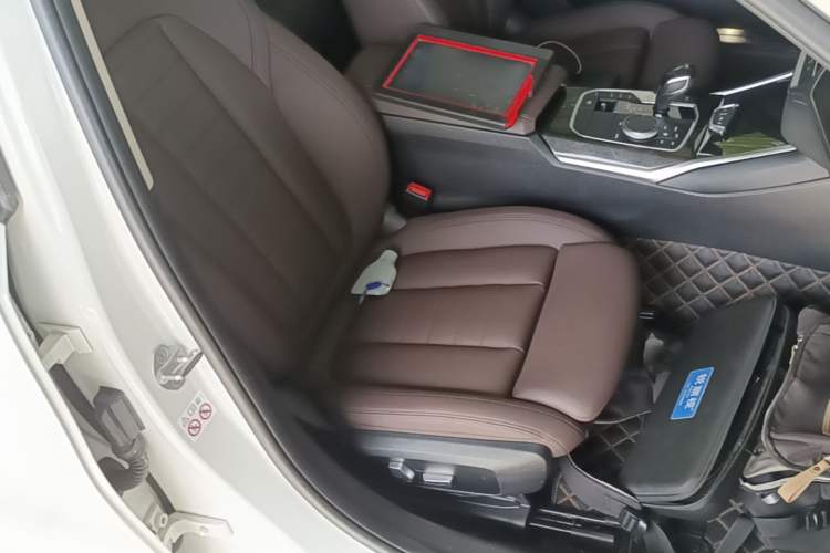 Used BMW 3 Series 2020 Restyled 325Li M Sport Package Right Front Seat