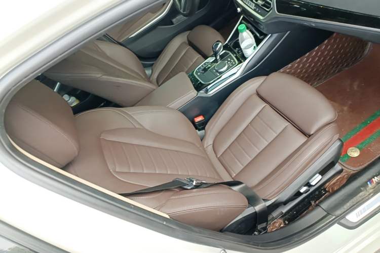 Used BMW 3 Series 2020 320Li M Sport Package Right Front Seat