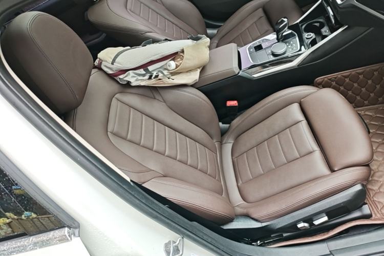 Used BMW 3 Series 2020 325Li First Edition Right Front Seat