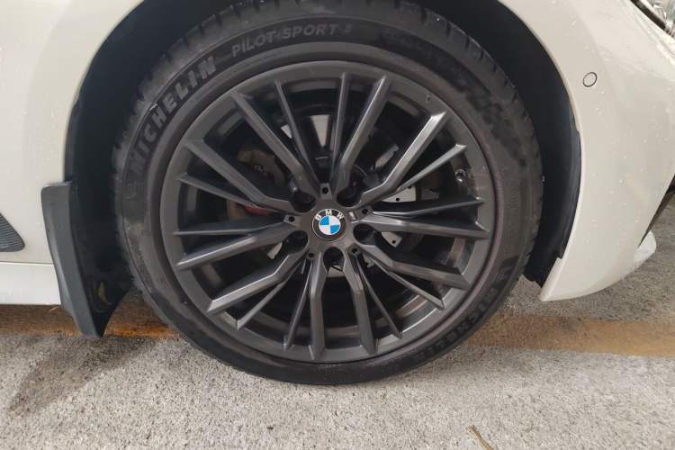 Used BMW 3 Series 2020 Facelifted 325Li M Sport Night Edition Package Right Front Wheel Hub