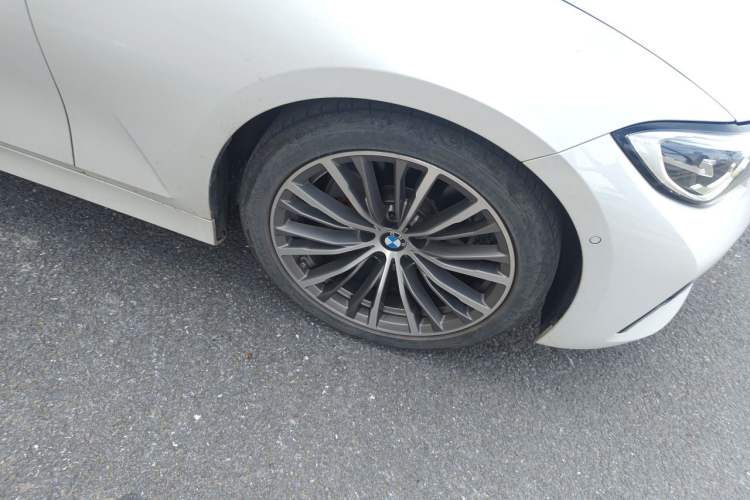Used BMW 3 Series 2020 325Li First Edition Right Front Wheel Hub