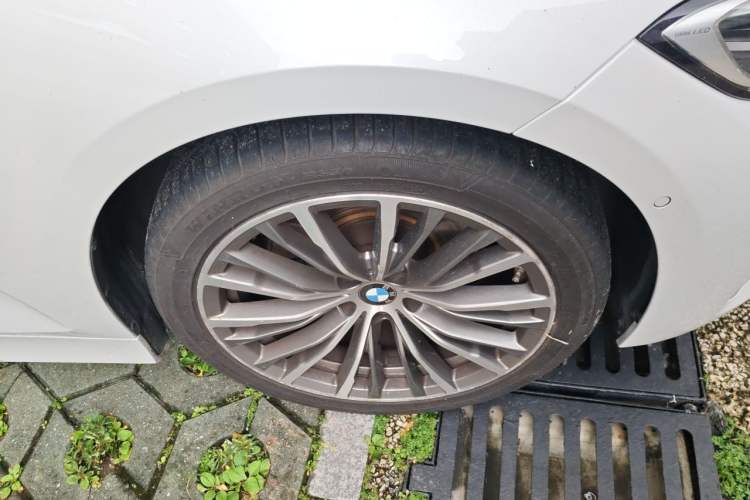 Used BMW 3 Series 2020 325Li First Edition Right Front Wheel Hub