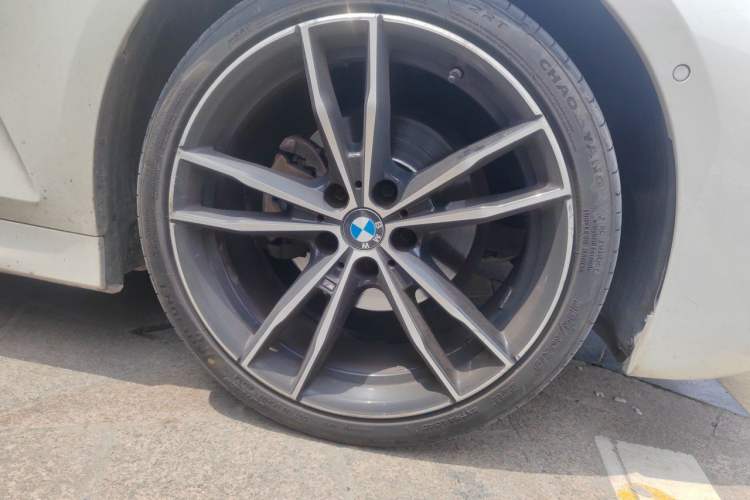 Used BMW 3 Series 2020 Facelifted 325Li M Sport Night Edition Package Right Front Wheel Hub