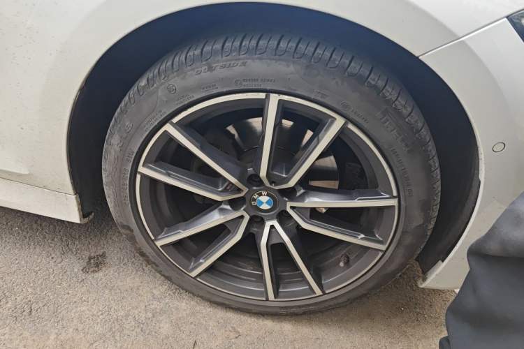 Used BMW 3 Series 2020 320Li M Sport Package Right Front Wheel Hub