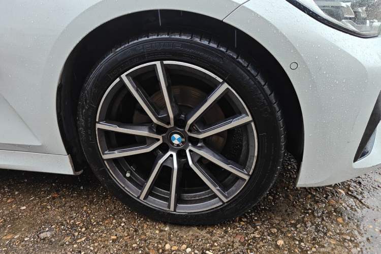 Used BMW 3 Series 2020 325Li M Sport Package Right Front Wheel Hub