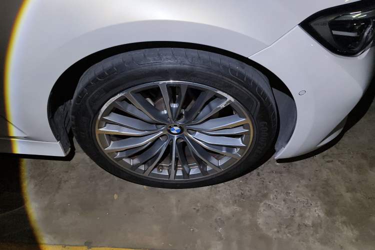 Used BMW 3 Series 2020 325Li First Edition Right Front Wheel Hub