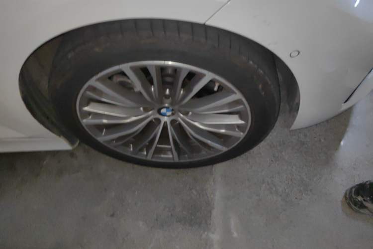 Used BMW 3 Series 2020 325Li First Edition Right Front Wheel Hub