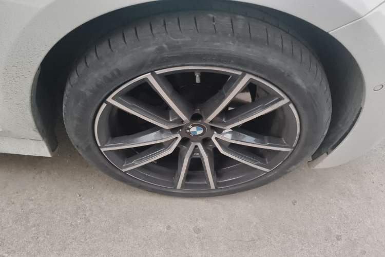Used BMW 3 Series 2020 325Li M Sport Package Right Front Wheel Hub