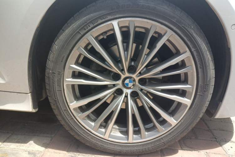 Used BMW 3 Series 2020 325Li First Edition Right Front Wheel Hub