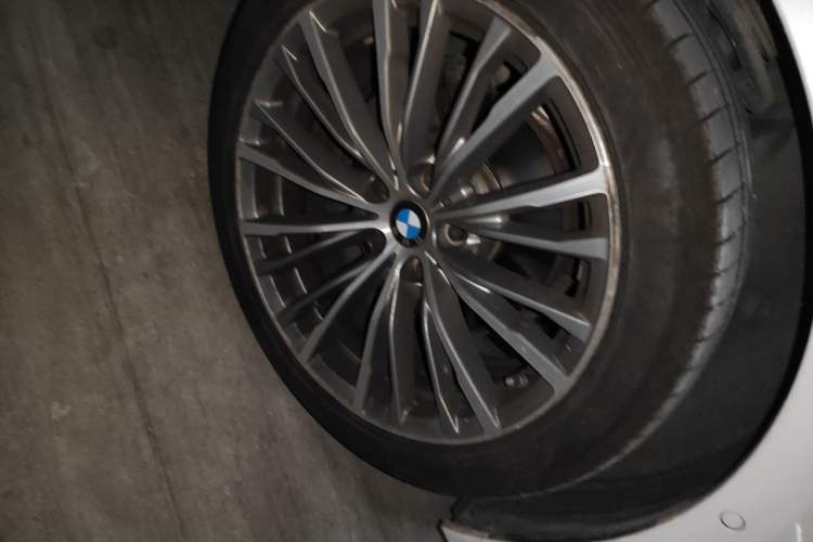 Used BMW 3 Series 2020 325Li First Edition Right Front Wheel Hub