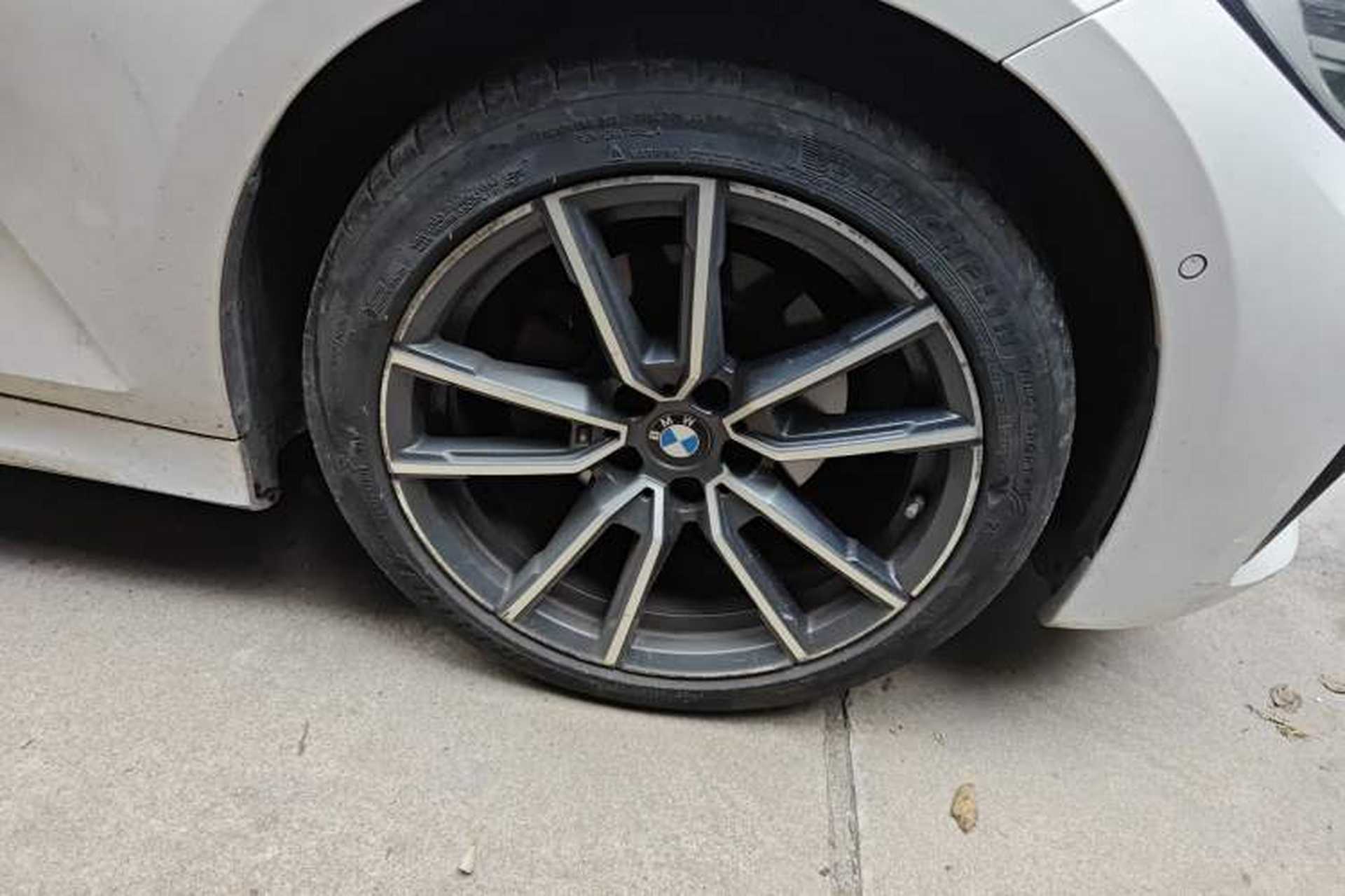Used BMW 3 Series 2020 320Li M Sport Package Right Front Wheel Hub