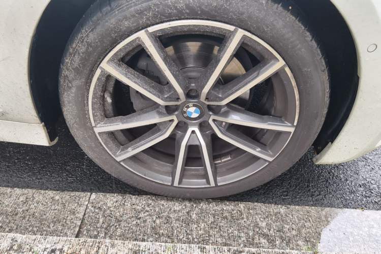 Used BMW 3 Series 2020 325Li First Edition Right Front Wheel Hub