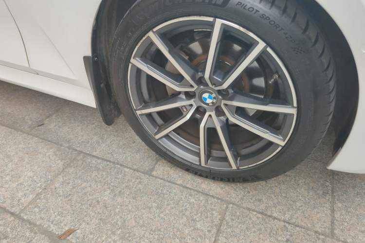 Used BMW 3 Series 2020 Facelift 325Li First Edition Right Front Wheel Hub
