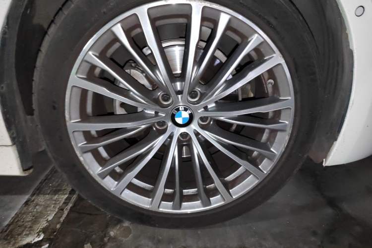 Used BMW 3 Series 2020 325Li First Edition Right Front Wheel Hub