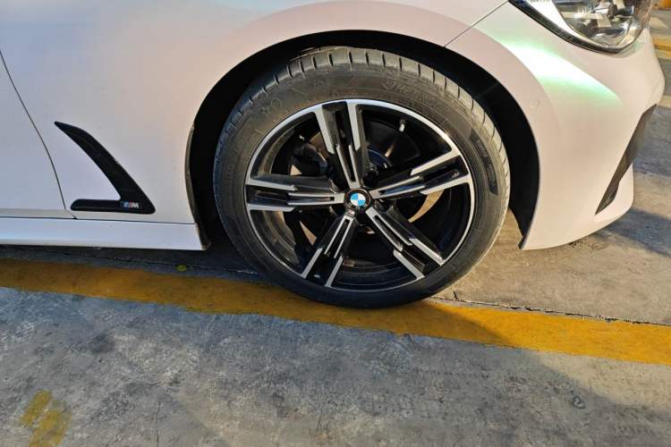 Used BMW 3 Series 2020 Facelifted 325Li M Sport Night Edition Package Right Front Wheel Hub