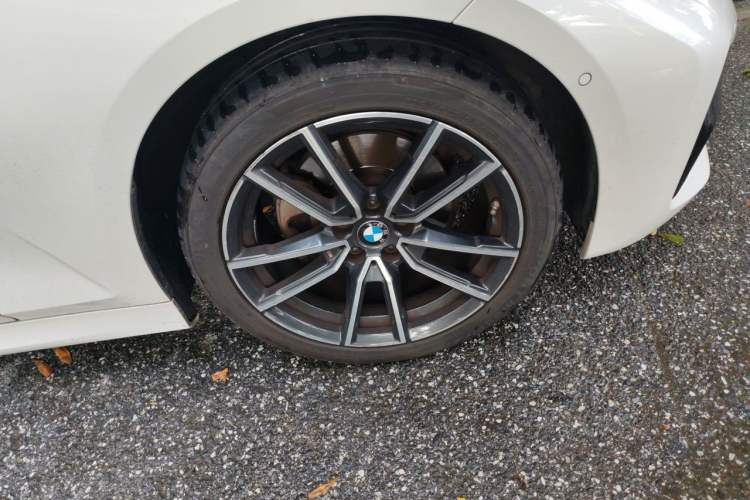 Used BMW 3 Series 2020 Restyled 325Li M Sport Package Right Front Wheel Hub