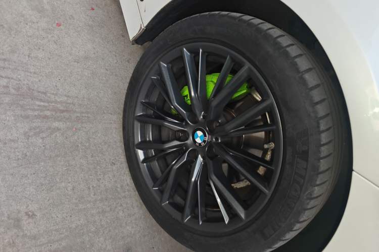 Used BMW 3 Series 2020 325Li M Sport Night Edition Package Right Front Wheel Hub