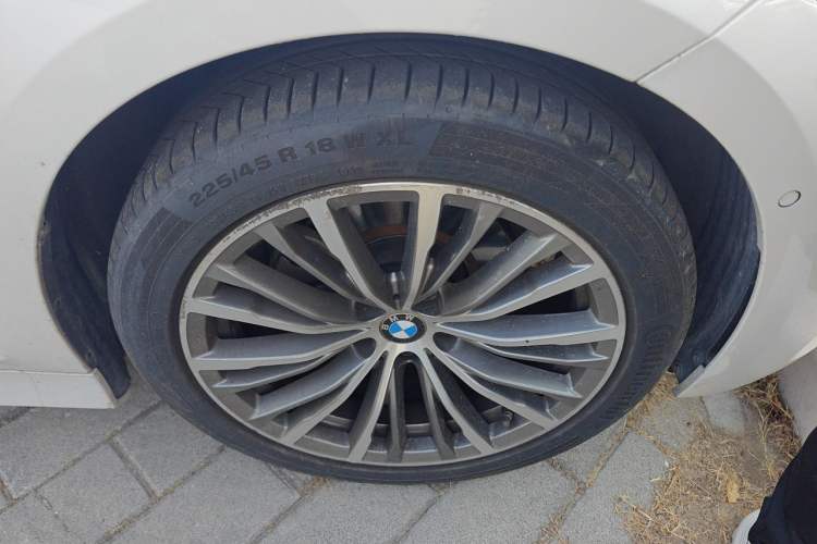 Used BMW 3 Series 2020 325Li First Edition Right Front Wheel Hub
