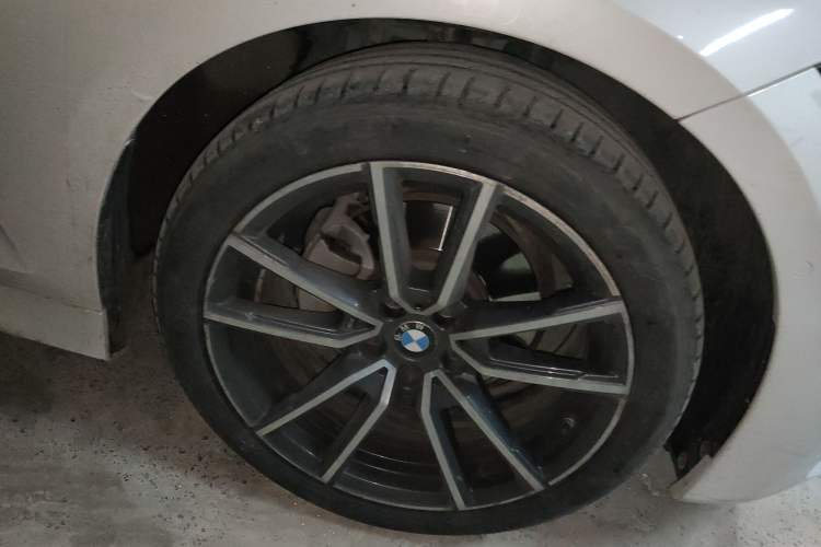 Used BMW 3 Series 2020 325i M Sport Package Right Front Wheel Hub