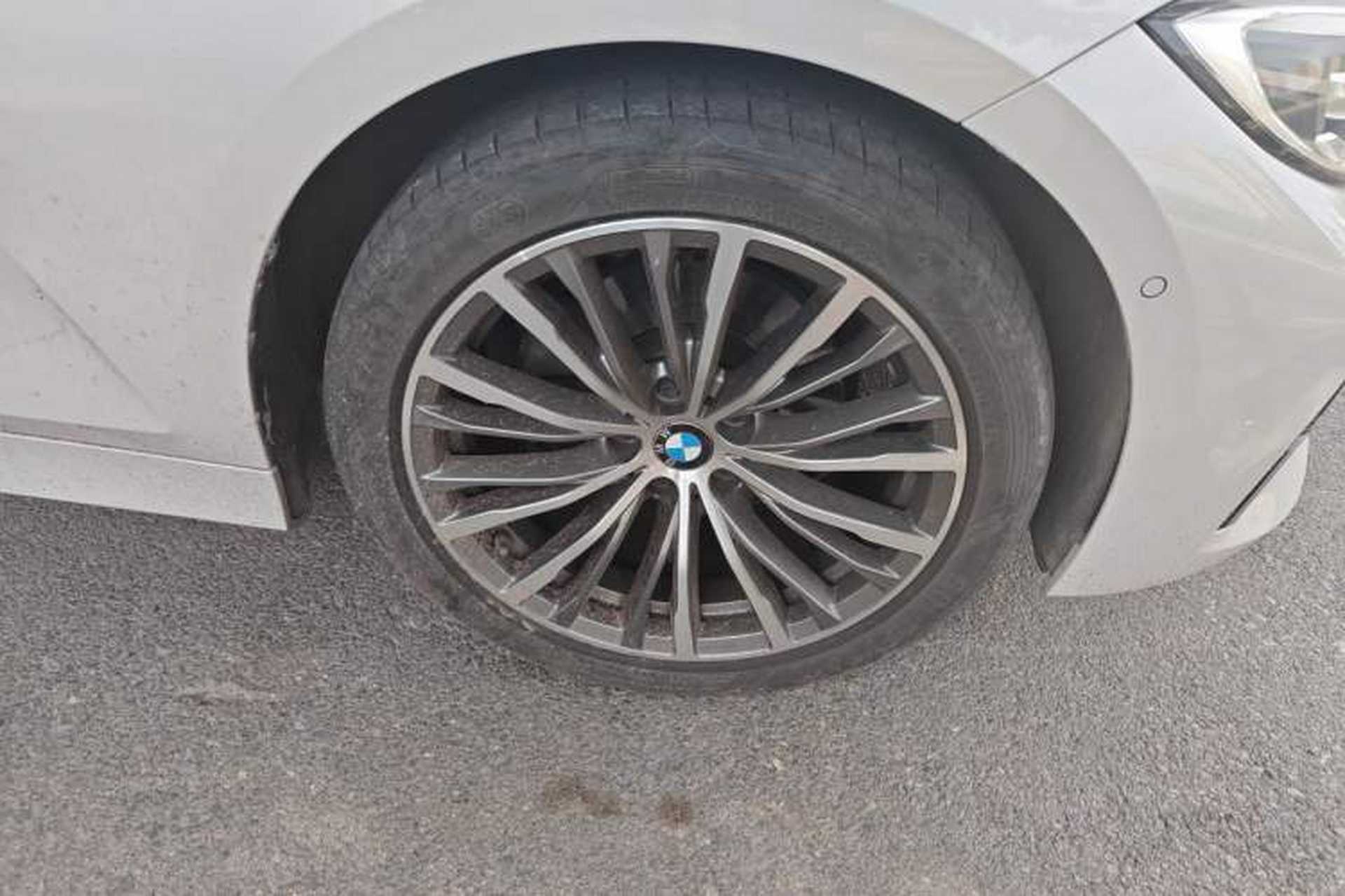 Used BMW 3 Series 2020 325Li First Edition Right Front Wheel Hub