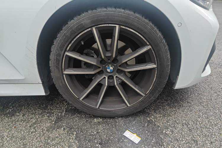 Used BMW 3 Series 2020 325i M Sport Package Right Front Wheel Hub