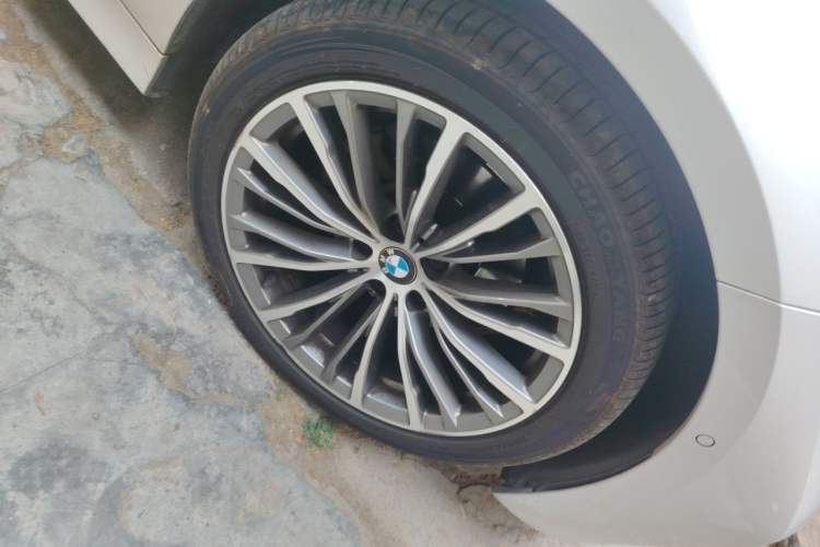 Used BMW 3 Series 2020 325Li First Edition Right Front Wheel Hub